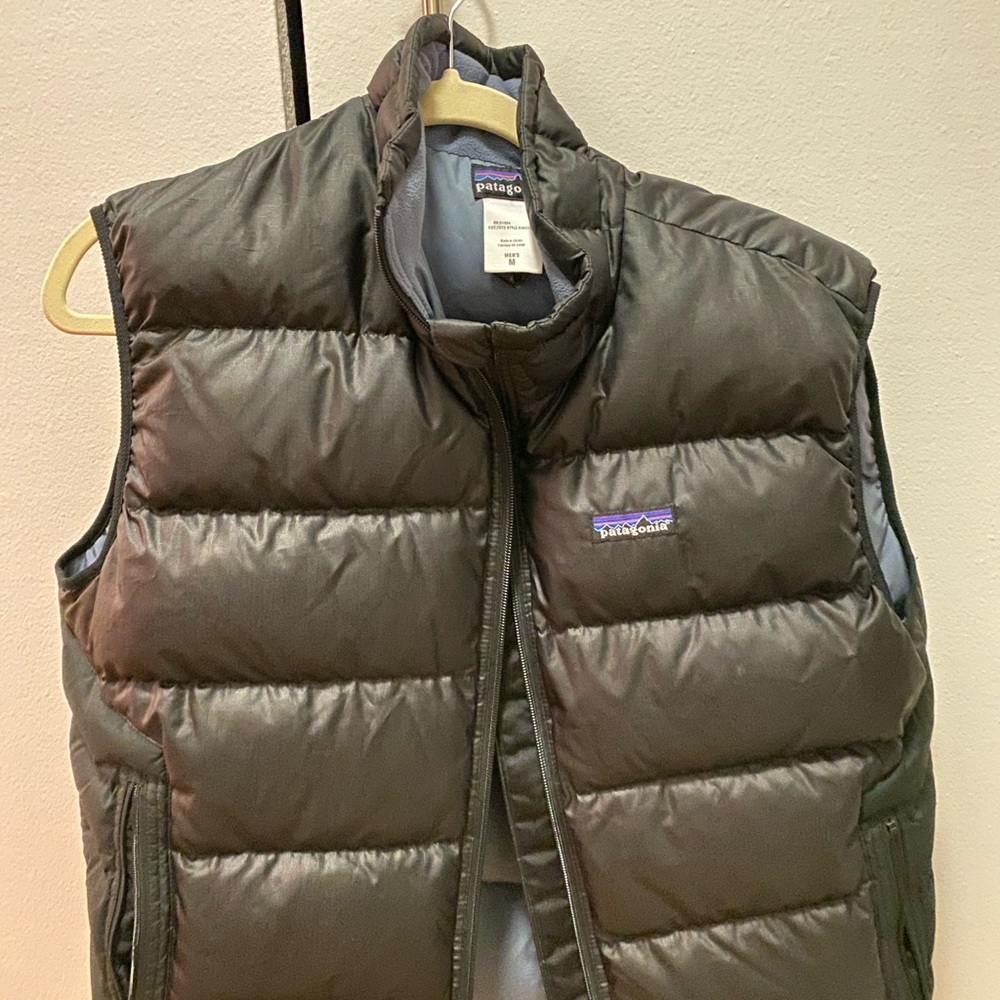 Patagonia Down Vest - Black - medium